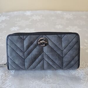 Roots Quilted Zip Wallet Grey Card Holders Zippered Change